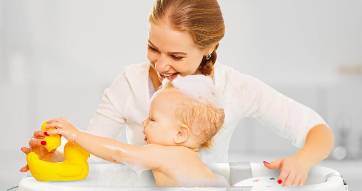 Why Busy Moms Are Snatching Up the Baybee Foldable Baby Bath Tub – Summer Splashes!